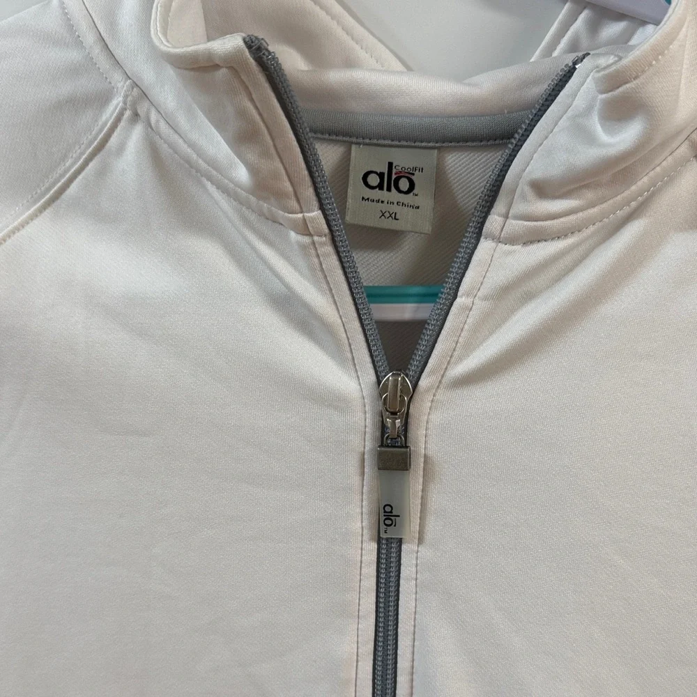 ALO Yoga Cream Zip-Up Jacket